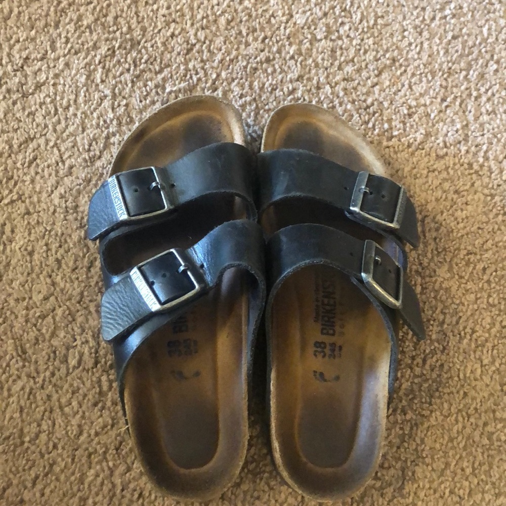 Slip on leather shoes